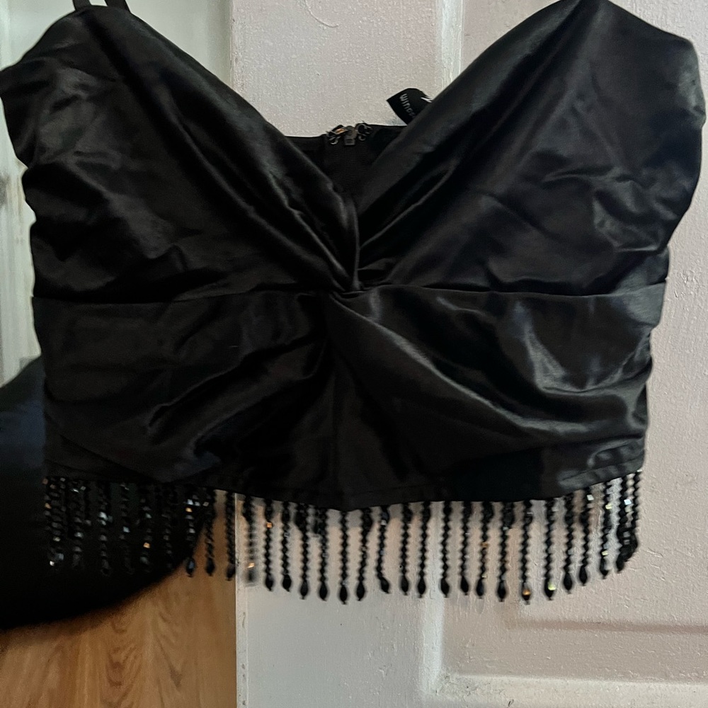 Black croptop